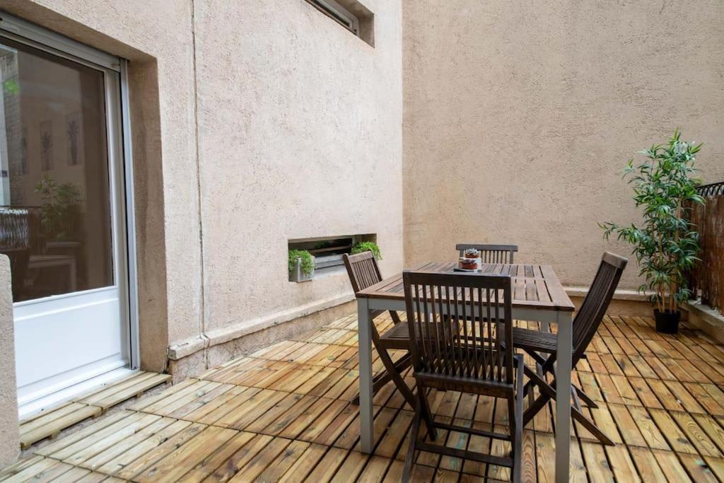 Elegant T3 Le Petit Palais Avignon Apartment Exterior photo
